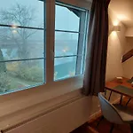 Apart-hôtel Pont-de-thielle Hotel