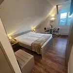 Hotel Apart-hôtel Pont-de-thielle 3*