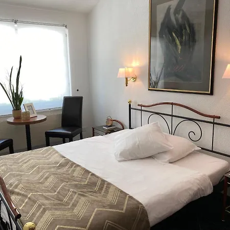 Pont-de-thielle Hotell