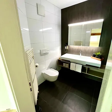 Pont-de-thielle Hotel 3*