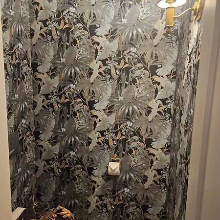 Pont-de-thielle Hotell