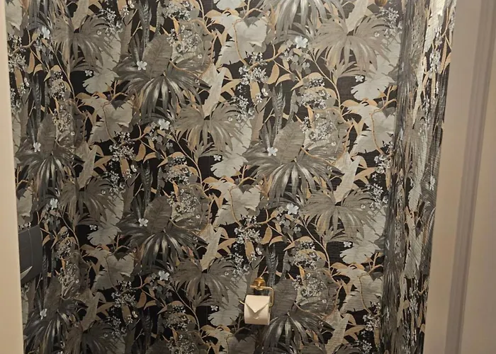 Pont-de-thielle Hotell