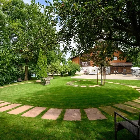 Apart-hôtel Pont-de-thielle Hotel